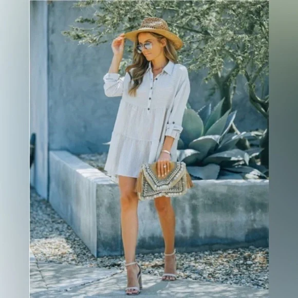 VICI Miou Muse Garrett Tiered Babydoll Tunic Dress Beige - Picture 2 of 10